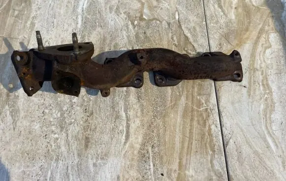 Jaguar XJ X351 Exhaust manifold FW939431BB
