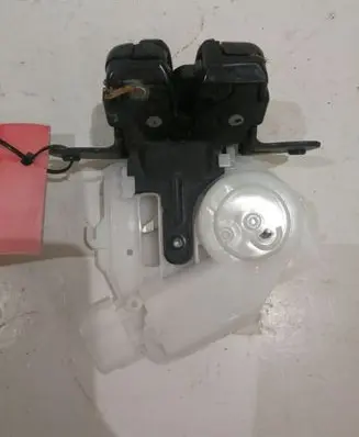 Toyota Yaris Tailgate/trunk/boot lock/catch/latch