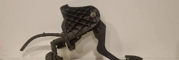 Volkswagen PASSAT B6 Clutch pedal 6284000056