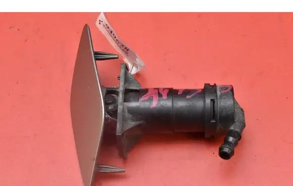 Audi A6 Allroad C5 Windshield washer spray nozzle 