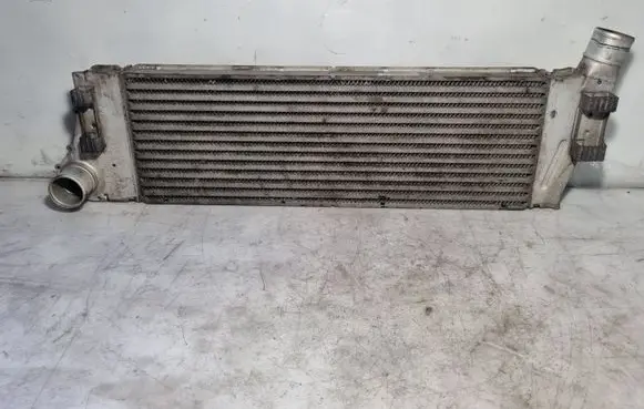 Renault Megane II Intercooler radiator 8200115540