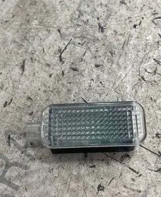 Audi Q5 SQ5 Front door interior light 4E0947415