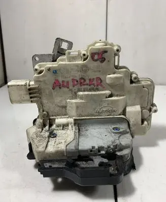 Audi A4 S4 B6 8E 8H Front door lock 8E2837015AA