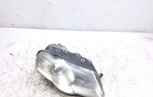 Volkswagen PASSAT B6 Headlight/headlamp 3C0941006Q