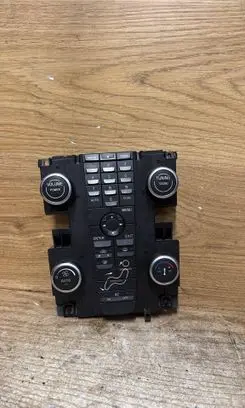 Volvo C70 Climate control unit 30739671