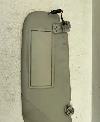 Nissan Qashqai+2 Sun visor