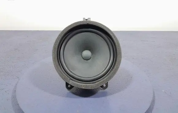 Volvo XC60 Subwoofer speaker 32212429