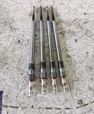 Opel Insignia A Glow plug 0250403011
