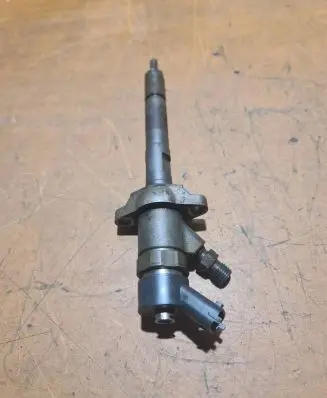 Volvo S40 Fuel injector 0445110259