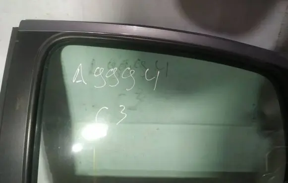 Citroen C3 Rear door window glass as2