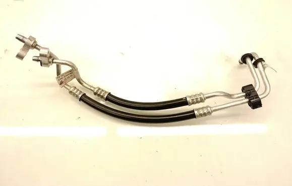 Buick Encore GX I Gearbox oil cooler pipe/hose 545257289
