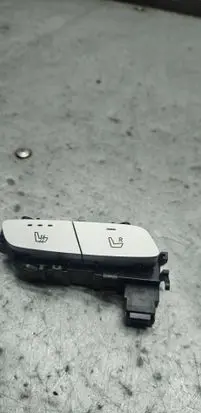 Mercedes-Benz E W213 Seat heating switch A2139051404 SW13310 14384034