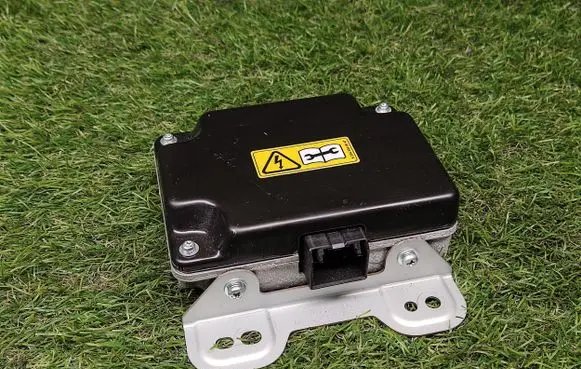 Voltage converter inverter