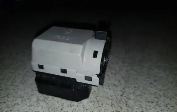 BMW 5 E39 Ignition lock contact 8363706