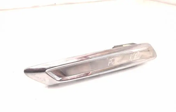 BMW 5 F10 F11 Front fender indicator light 7336647 5113 8801310