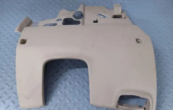 Dashboard lower bottom trim panel