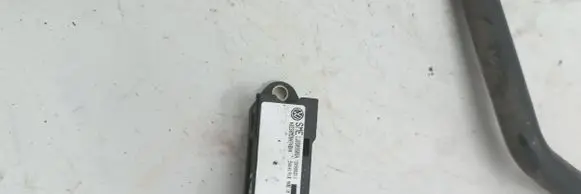 Volkswagen PASSAT B5 Airbag deployment crash/impact sensor 1J0909606N 20980211 5WK41910