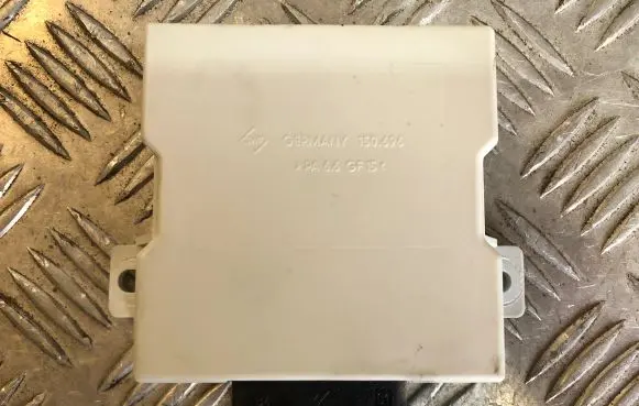Toyota Corolla Verso AR10 Window wiper relay 150696