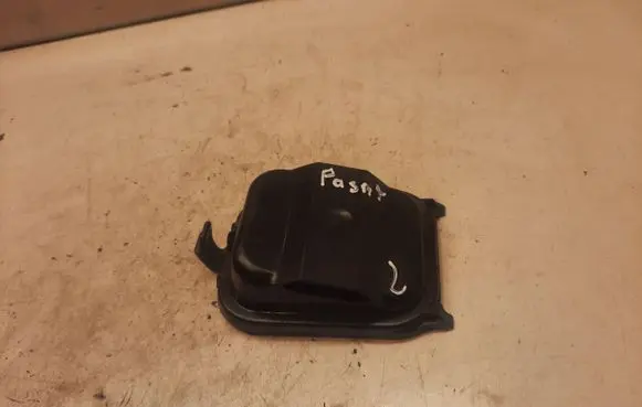 Volkswagen PASSAT B4 Headlight/headlamp dust cover 141992
