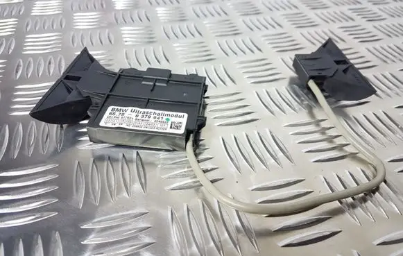 BMW X5 E53 Ultrasonic Sensor 8379941 65758379941 577621