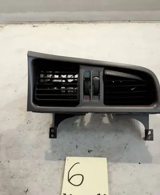 Nissan Primera Dash center air vent grill 687512F900