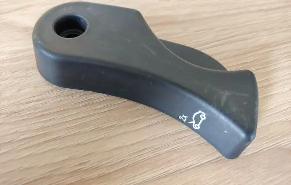 BMW M4 F82 F83 Engine bonnet (hood) release handle 7309606 51237309606