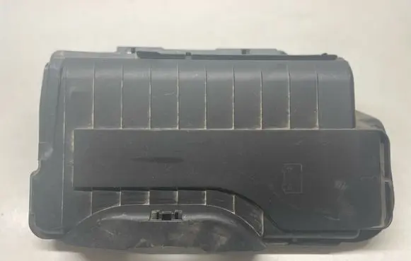 Mercedes-Benz CLA C117 X117 W117 Battery box tray cover/lid A2465411005 2465411005