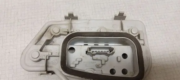 Tail light part