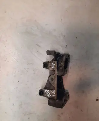 Peugeot 307 Engine mounting bracket 9645382880
