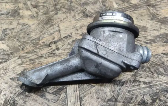 Mercedes-Benz E AMG W211 Vacuum valve A1131400160