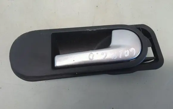 Volkswagen Golf Plus Rear door interior handle 5M0837198