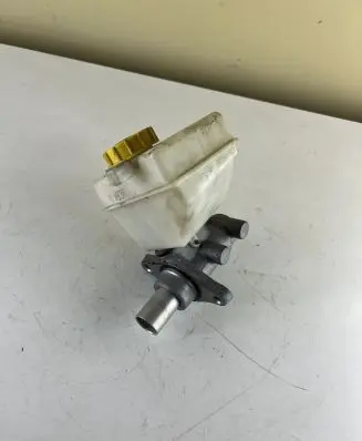 Jaguar XF X250 Master brake cylinder