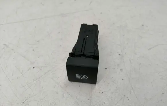 Toyota Yaris Light switch M71043 M71047