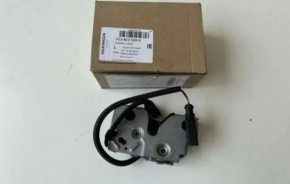 Volkswagen PASSAT B8 Engine bonnet/hood lock/catch 5G1823509D