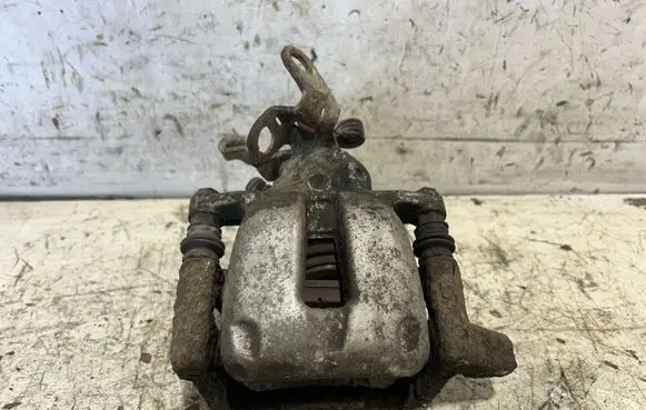 Volkswagen Golf V Rear brake caliper