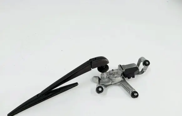Toyota Yaris XP210 Rear wiper blade arm 85130-K0040