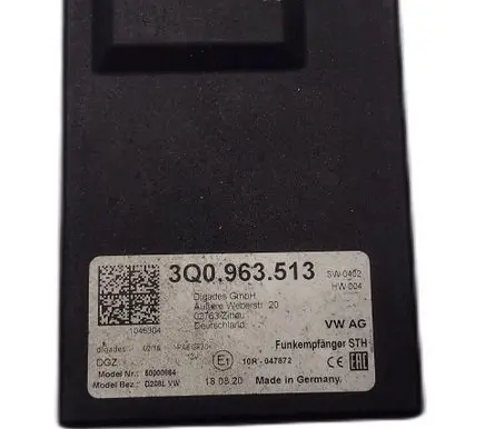 Audi Q7 4M Tow bar relay 