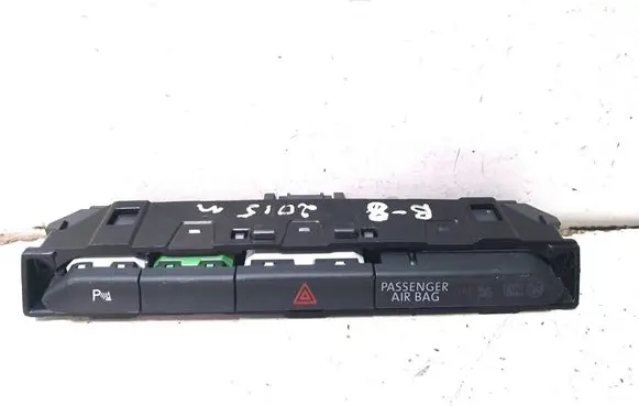 Volkswagen PASSAT B8 Hazard light switch 3G1853770A