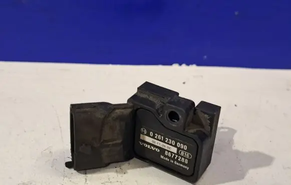Volvo XC90 Air pressure sensor 0261230090