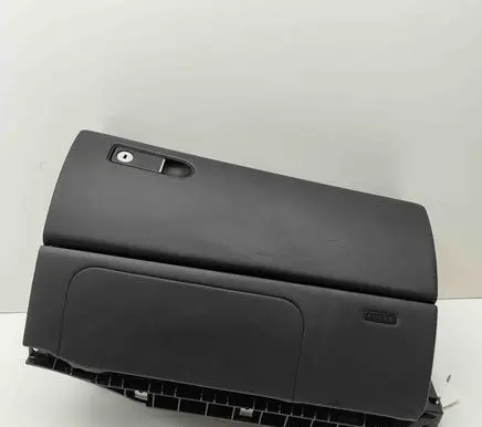 Mercedes-Benz CLS C218 X218 Glove box A105017270 105017270