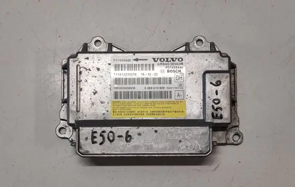 Volvo V60 Airbag control unit/module P31658440 0285013939