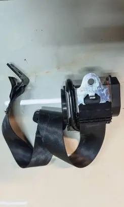Volvo V40 Rear seatbelt 619894600 076H000 300812