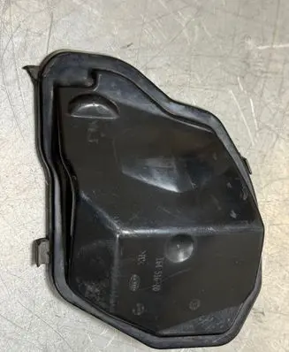 BMW 5 E60 E61 Headlight/headlamp dust cover 164516