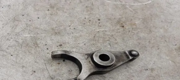 Toyota Land Cruiser (J120) Fuel Injector clamp holder NOCODE