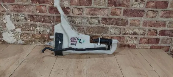 Mini One - Cooper Cabrio R52 Windshield washer fluid reservoir/tank