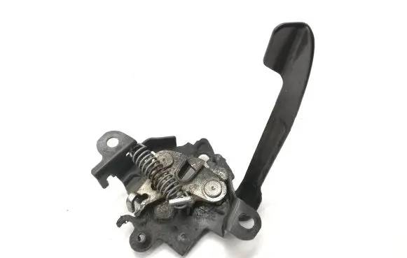 Toyota Yaris Engine bonnet/hood lock/catch
