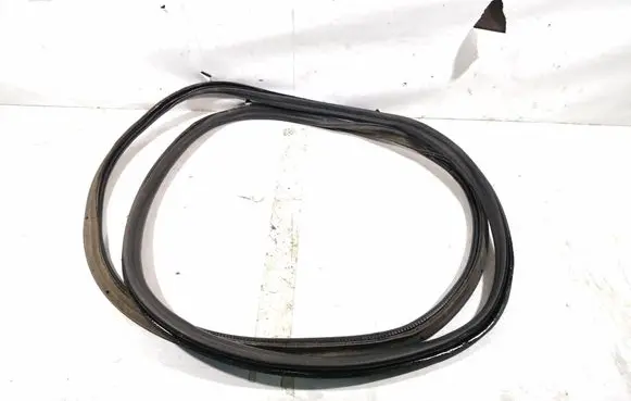 Volkswagen Golf Plus Trunk rubber seal (body) 