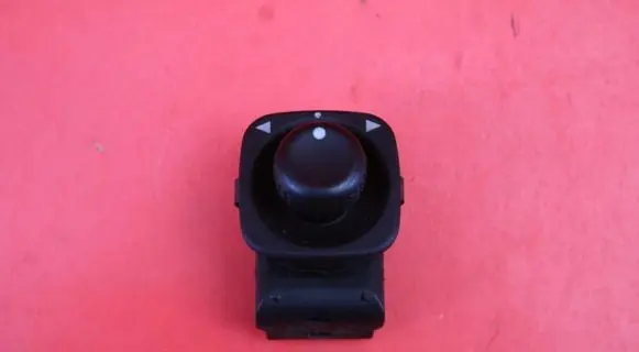 Mazda Tribute Mirror heating switch YL84-14B003-AAW