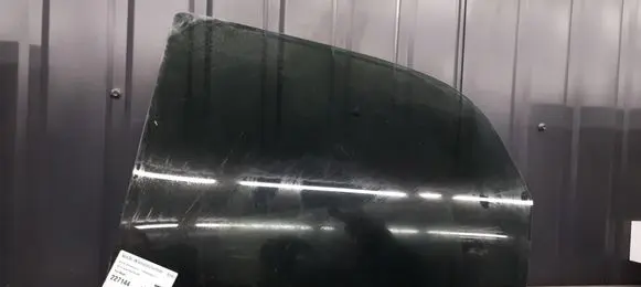 Suzuki SX4 Rear side window