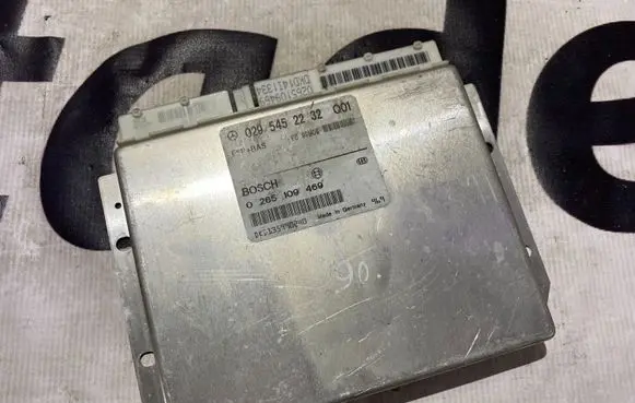 Mercedes-Benz E W210 ESP (stability system) control unit a0295452232
